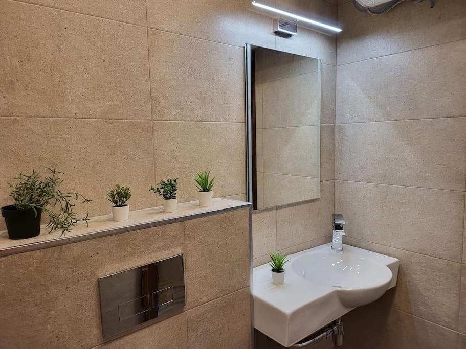Stylish Apartment Near City Center Plovdiv Luaran gambar